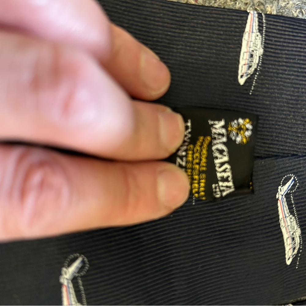 Helicopter Tie - Picture 3 of 3